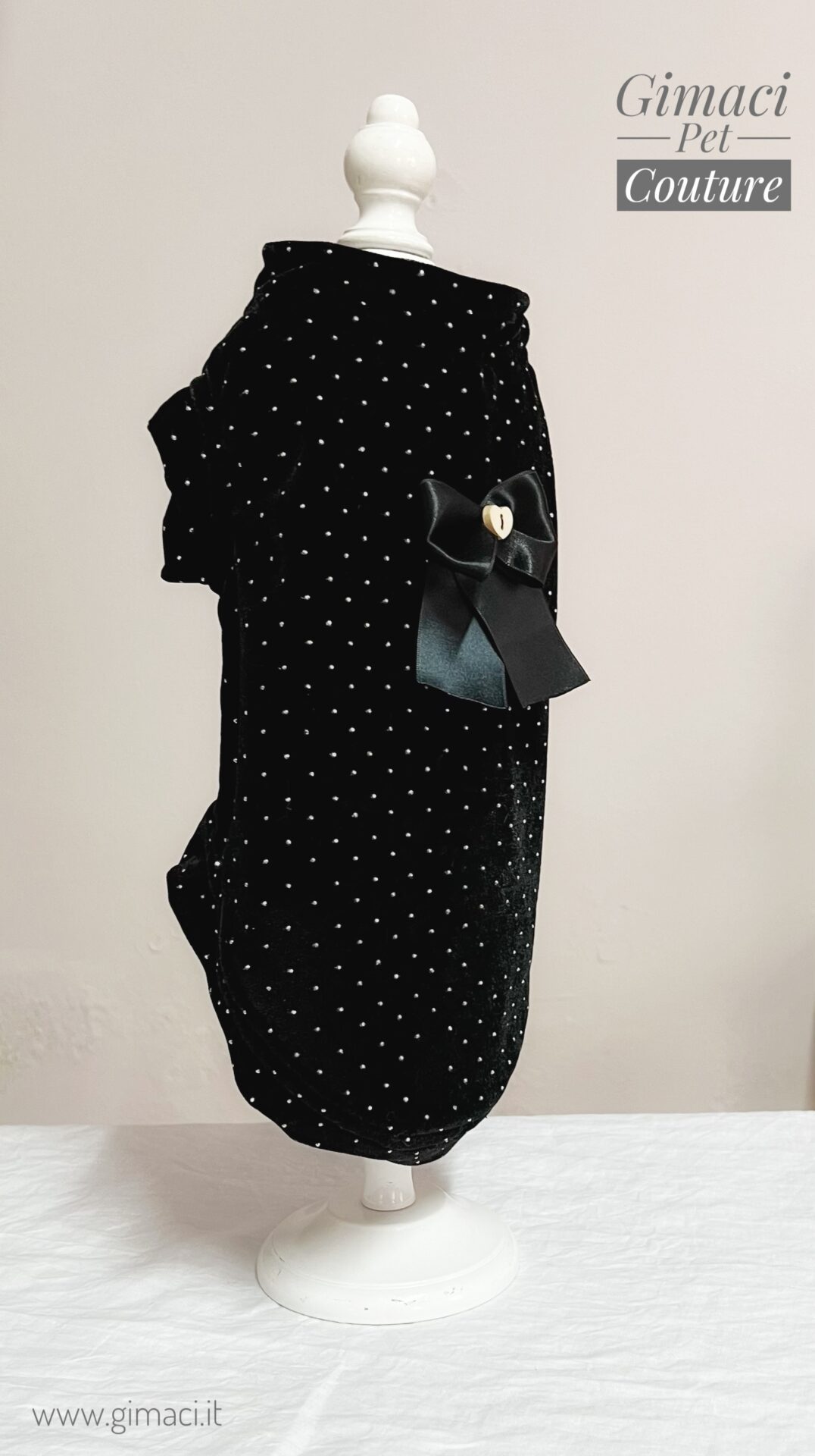 Maglioncino in velluto e strass nero - immagine 2
